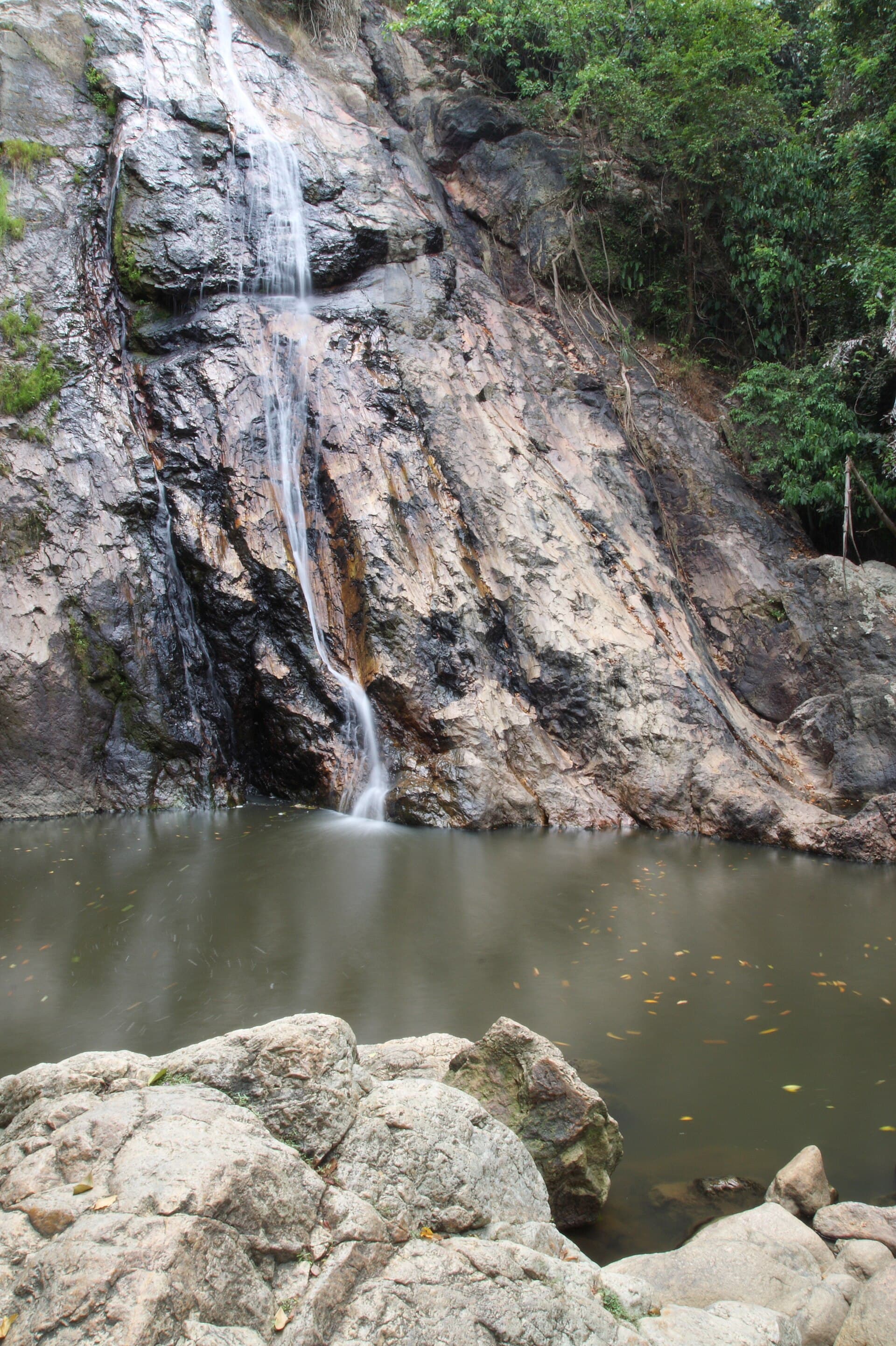 Na Muang Waterfalls